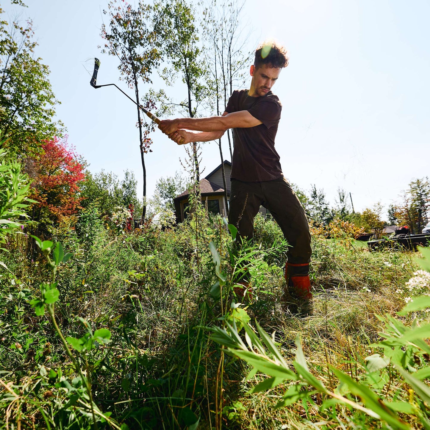 Grass whip, 8.5" steel serrated blade