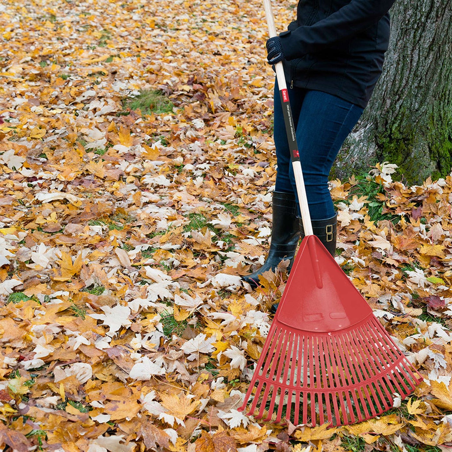 Leaf rake, 26 py tines, hardwood handle