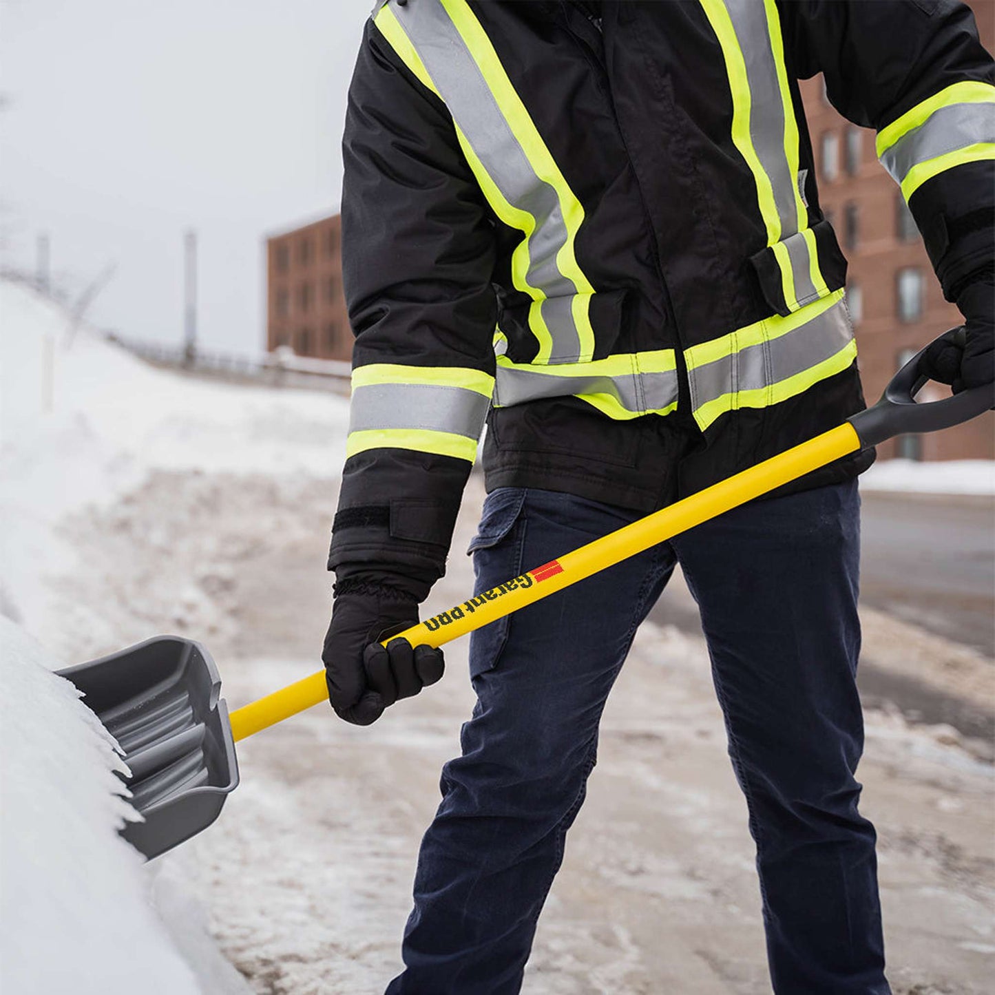Snow shovel,13.9" polypro blade