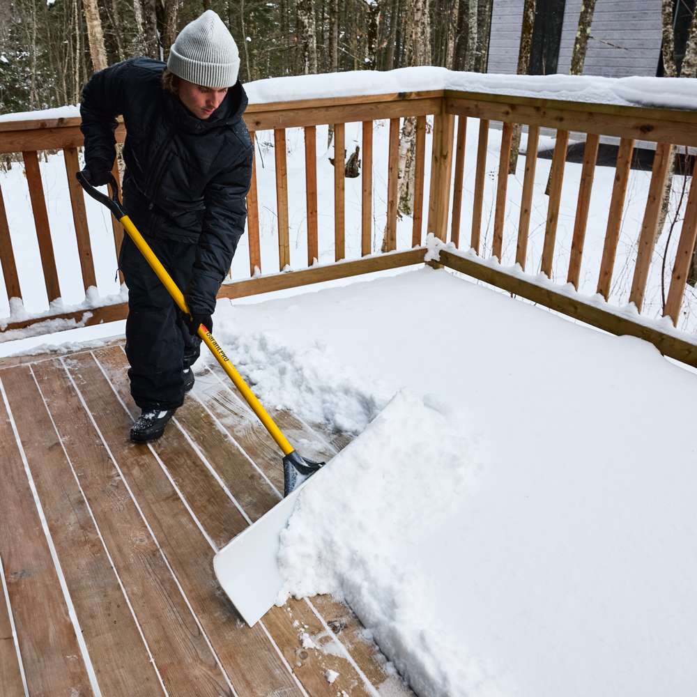 Snow pusher, 36'' uhmw