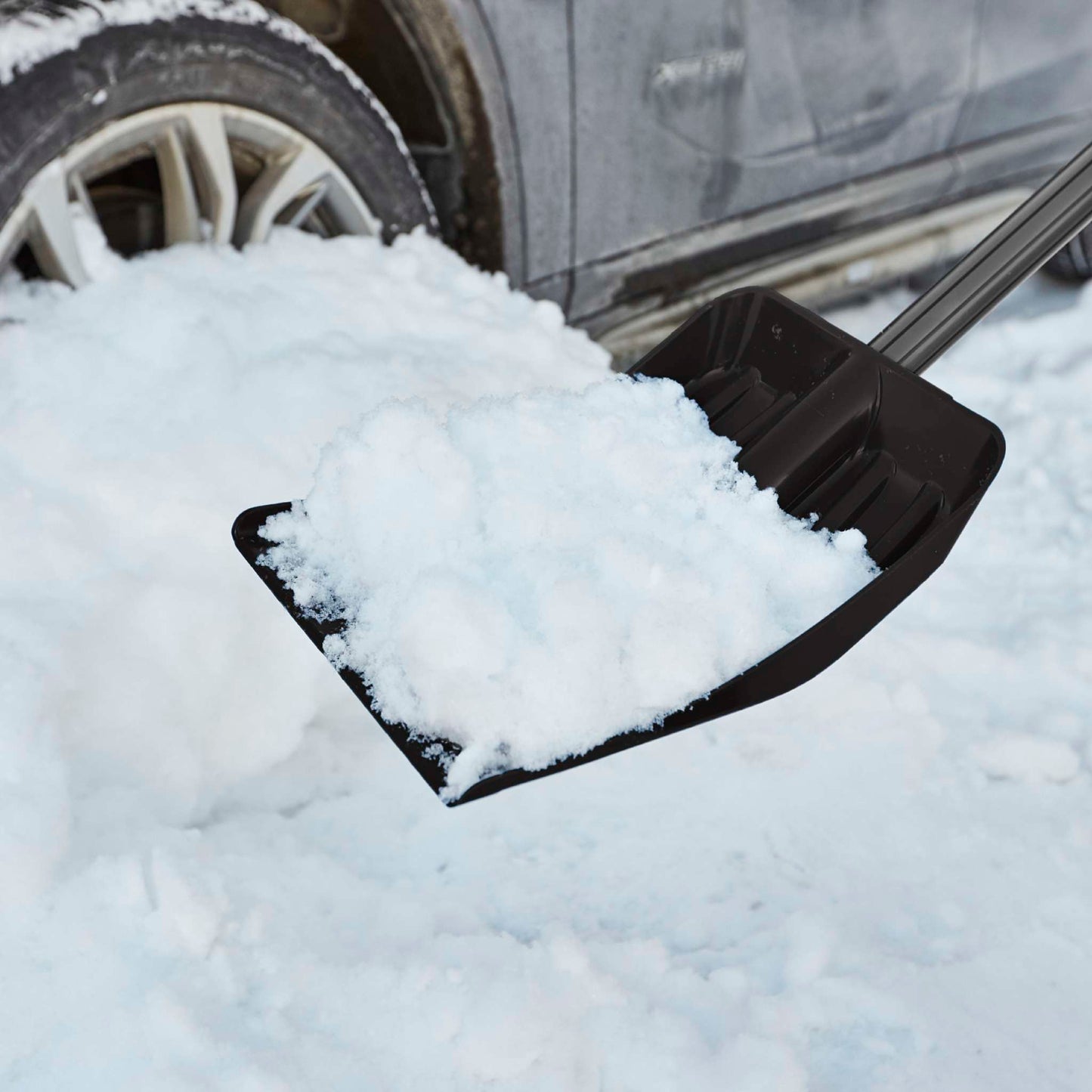 9" Car Shovel with Steel Handle