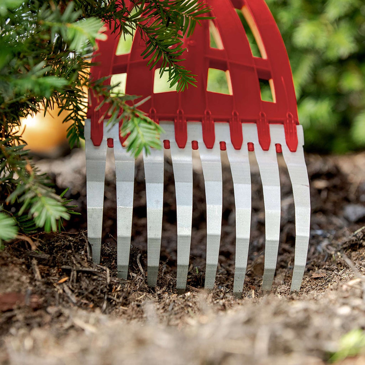 8-Tines Ultra efficient shrub rake