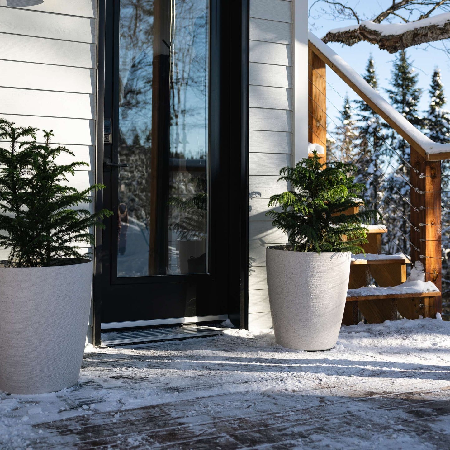 Jardinière Momoka 17 po à texture imitation pierre