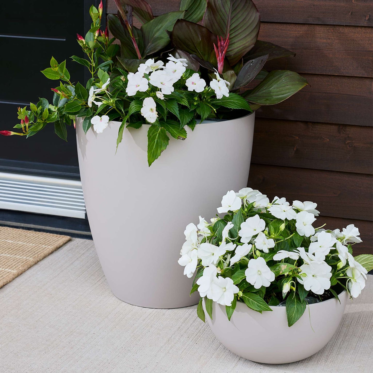 16" Urban Planter with Matte Finish