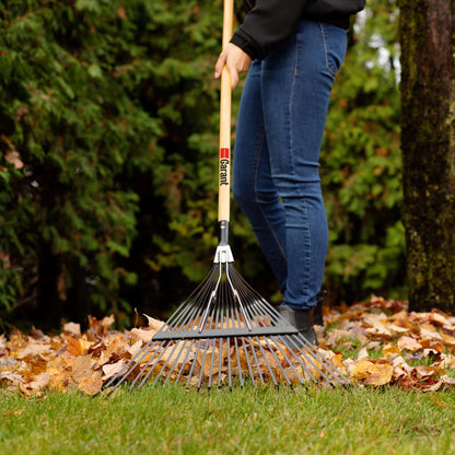 Springback lawn rake