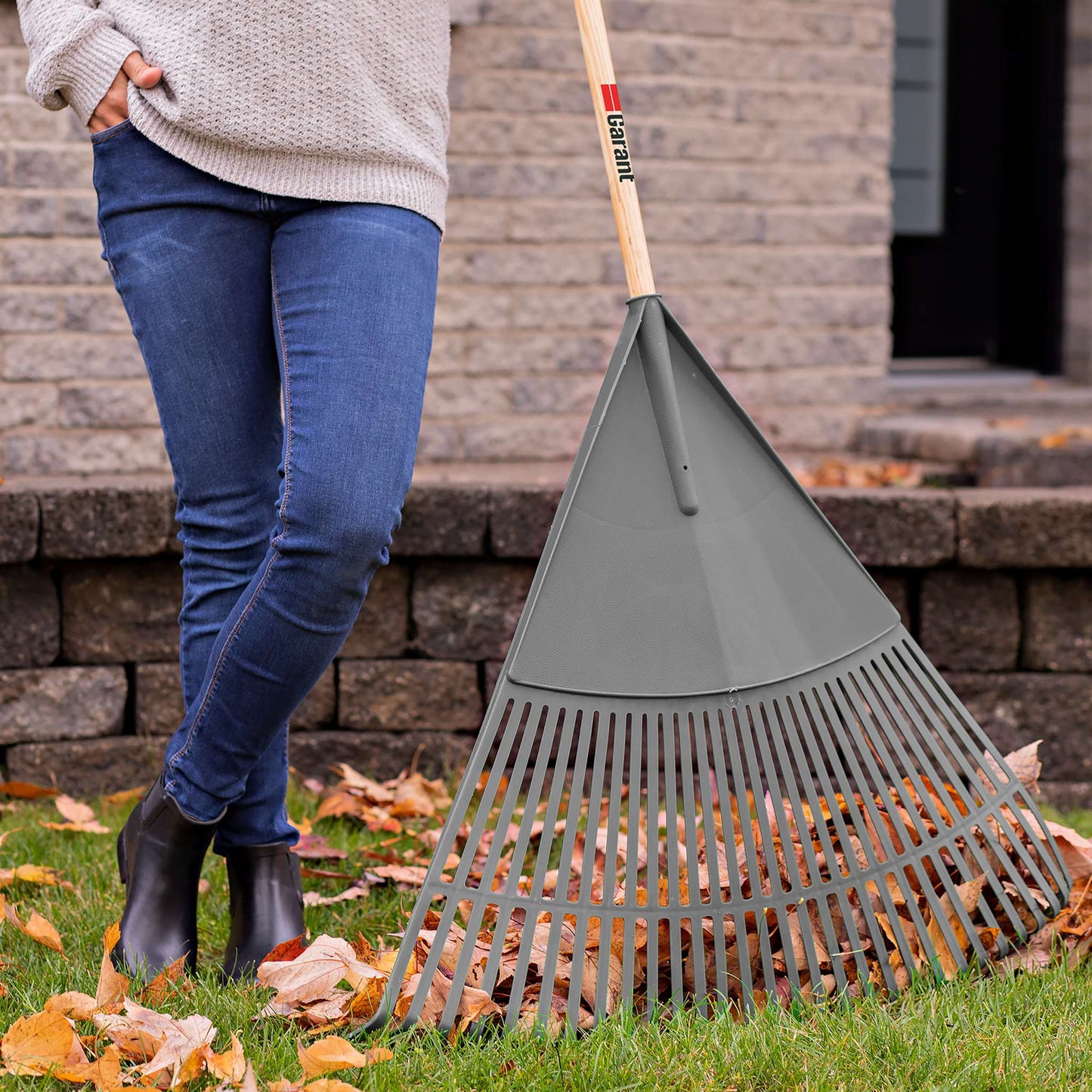 Poly leaf rake