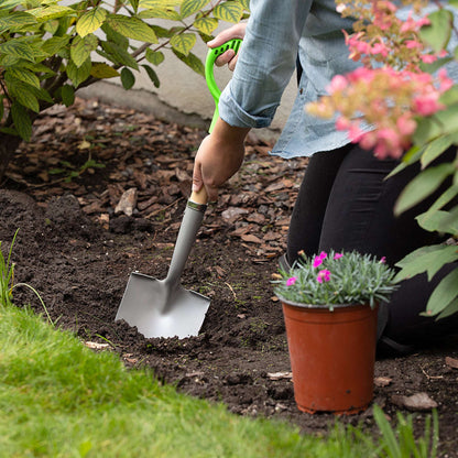 Compact round point shovel