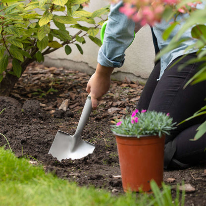 Compact round point shovel