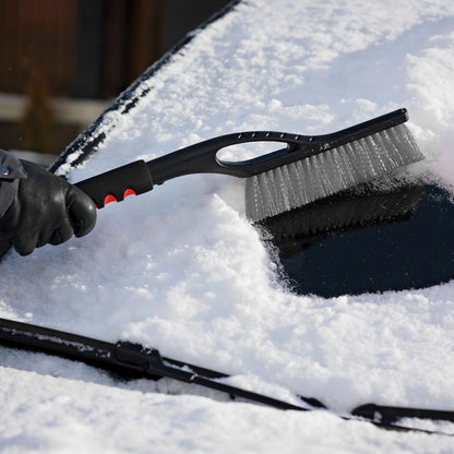 Balai à neige et grattoir à glace 23 po avec poignée en mousse
