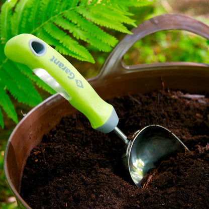 Cuillère de jardinage