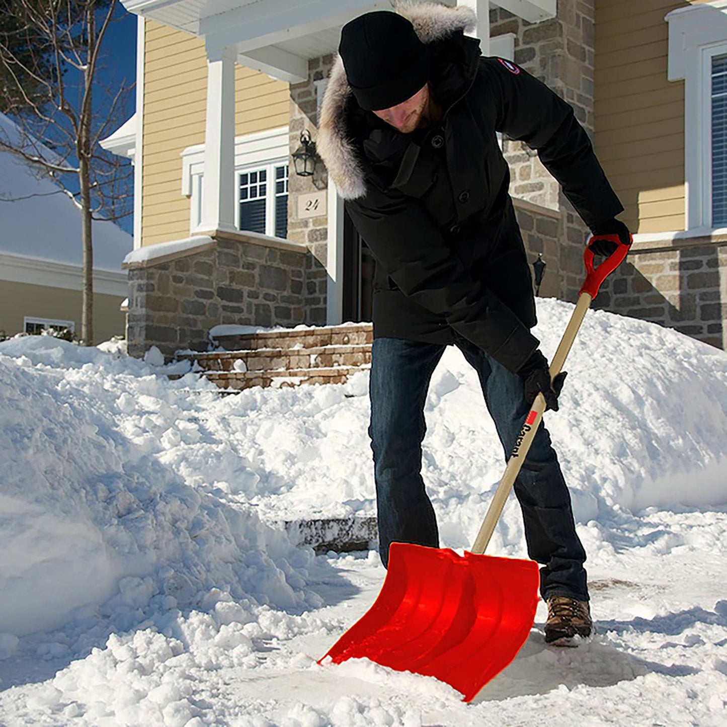 Pelle à neige, lame poly 18 po, lamelle d'acier