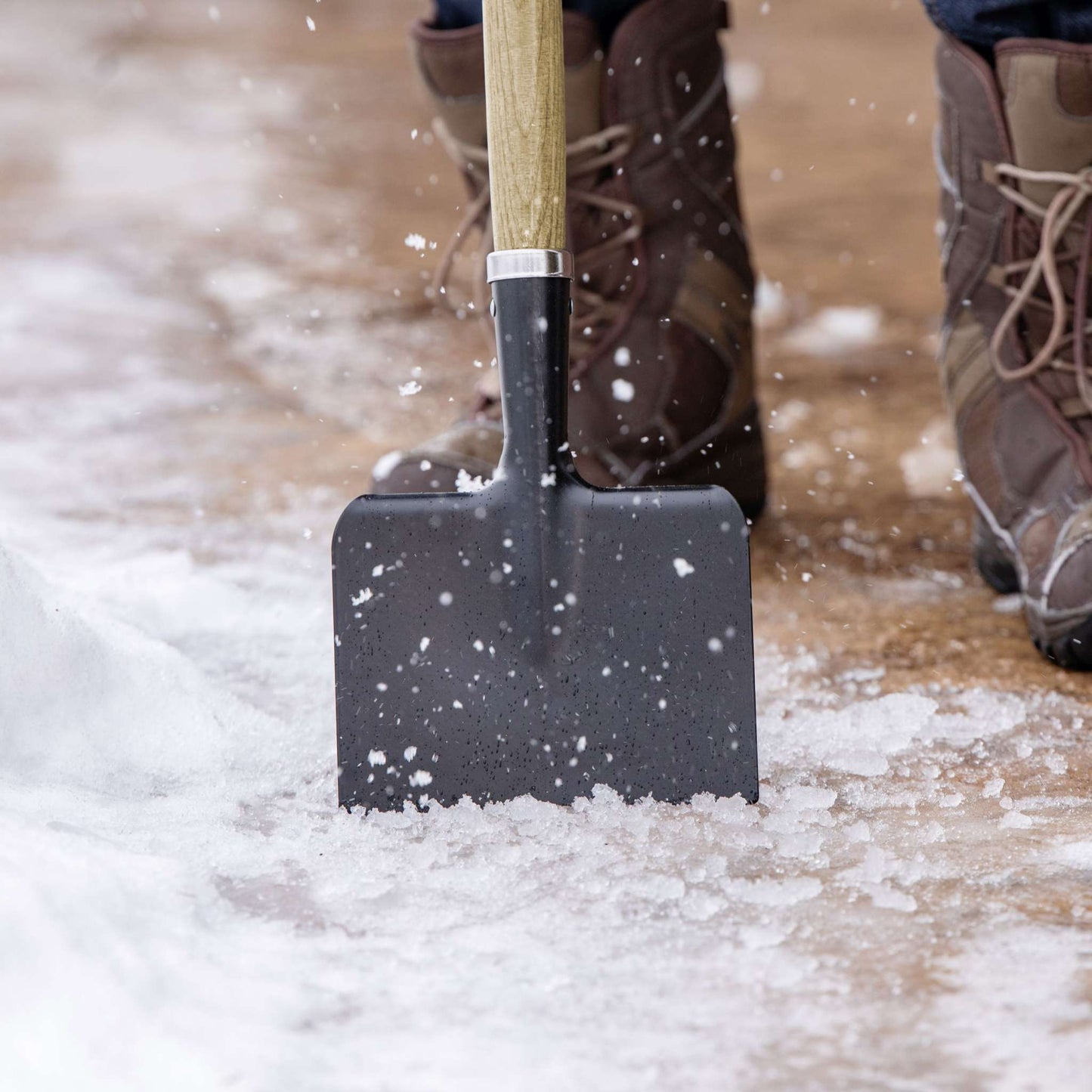 7" Ice Scraper with Tempered Steel Blade