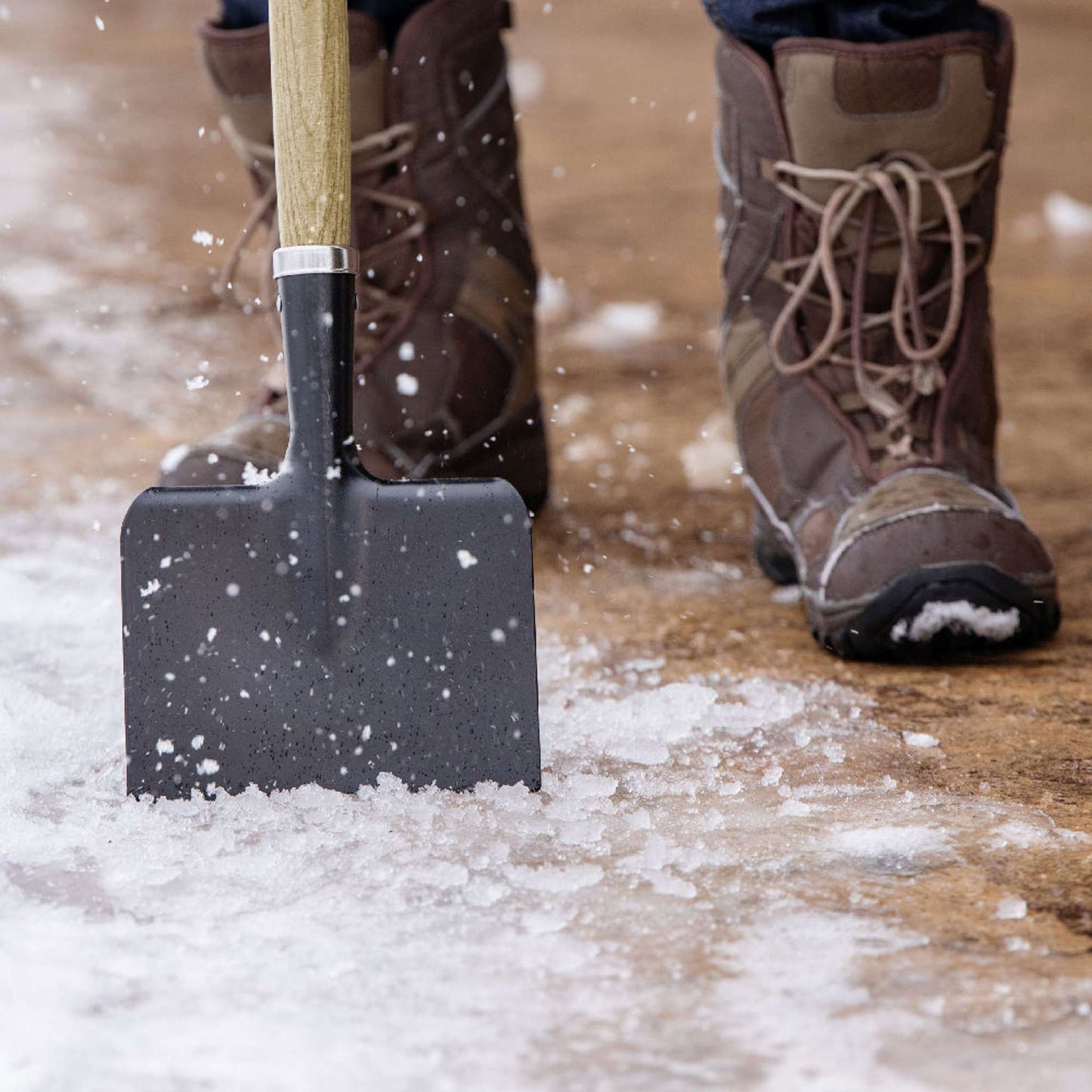 Ice scraper, 7" tempered steel blade