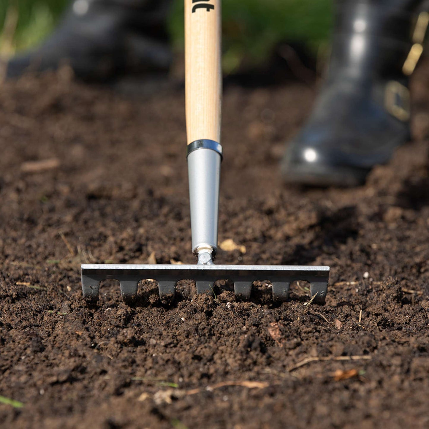 Level rake, wood handle