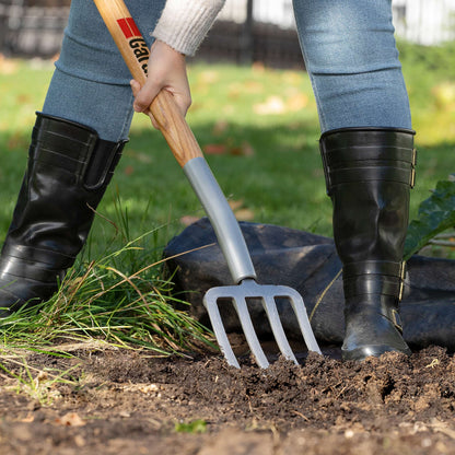 Spading fork