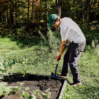 Garden spade, wood handle