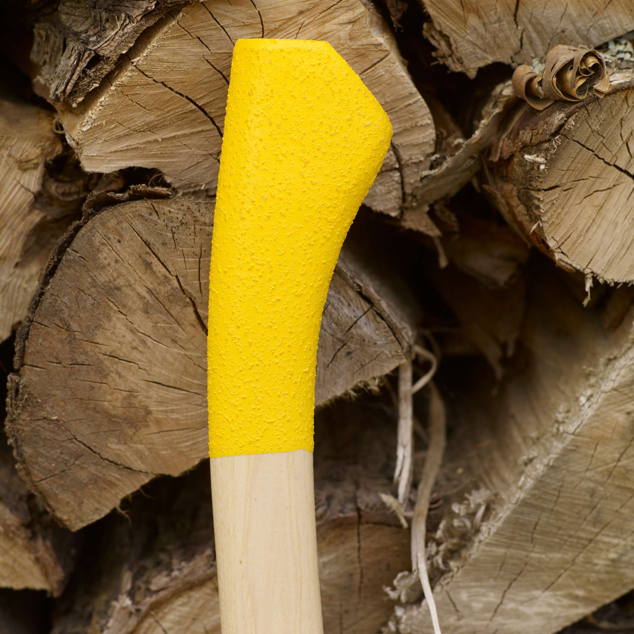 2.25 lbs carpenter axe with safety grip – Garant