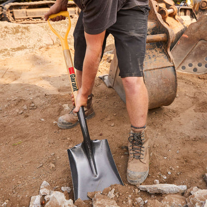 Square point shovel, wood handle, D-grip