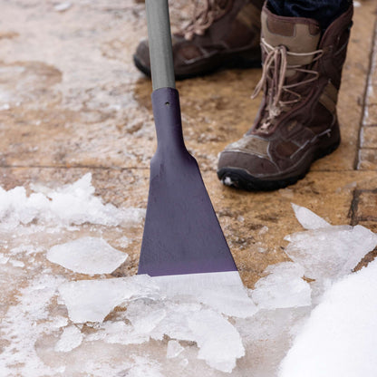 Coupe-glace avec lame en acier forgé et trempé 7 po