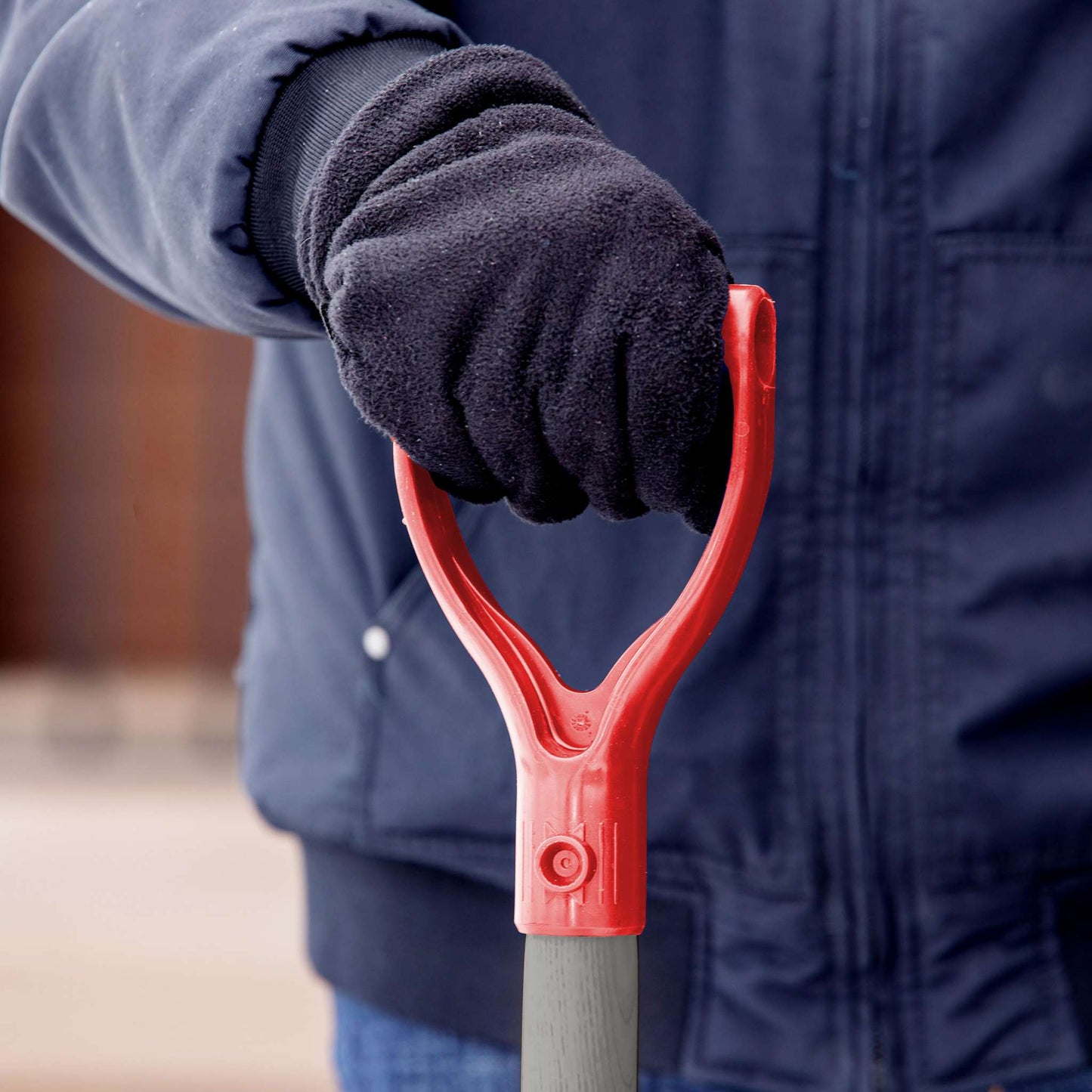Coupe-glace avec lame en acier forgé et trempé 7 po
