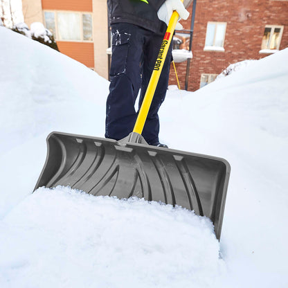 Pelle-grattoir à neige 21 po avec manche en fibre de verre