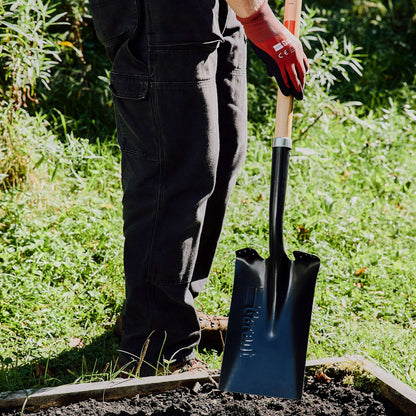 Garden spade, wood handle
