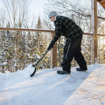 Pelle-grattoir à neige 22 po avec manche en acier