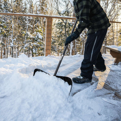 Pelle-grattoir à neige 22 po avec manche en acier