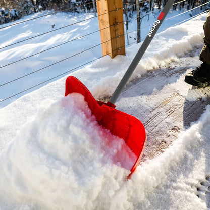 Pelle-grattoir à neige 22 po avec manche en acier