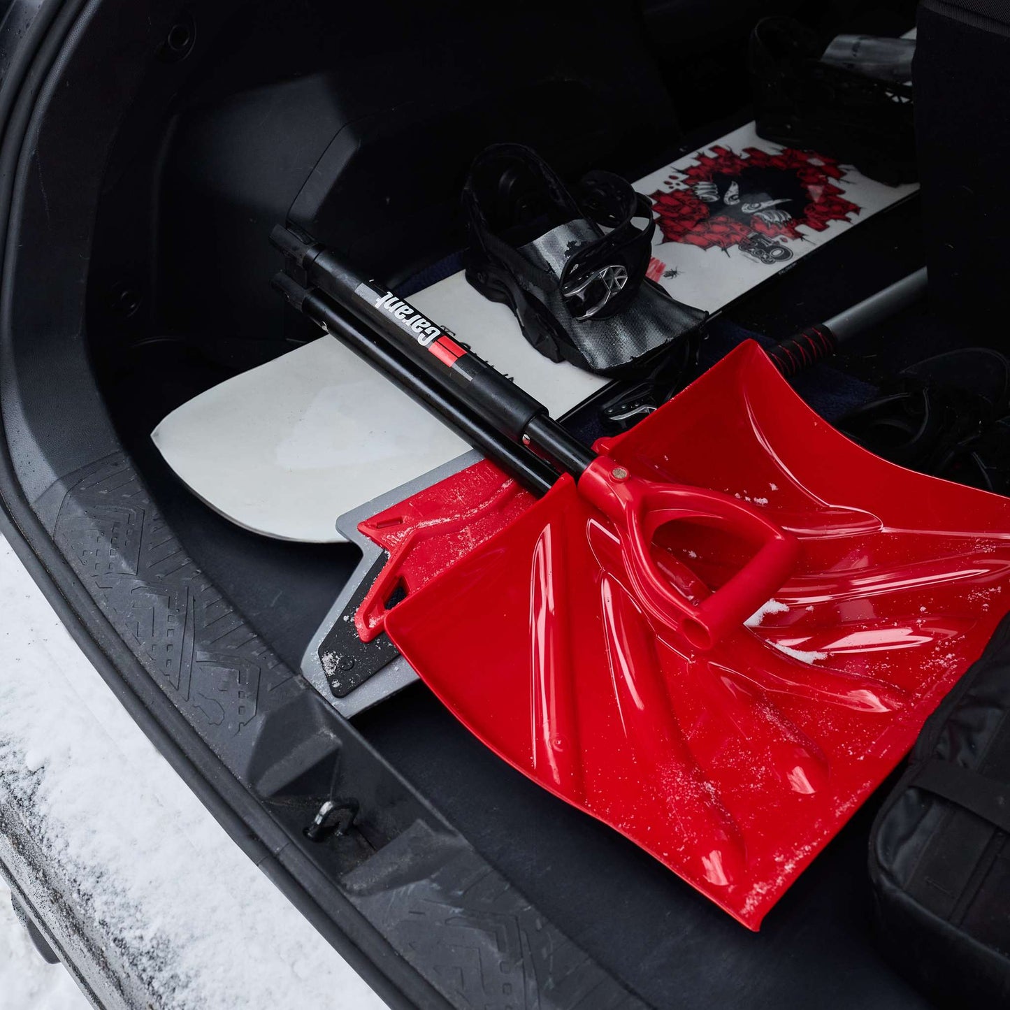 Foldable snow shovel,18 in. poly blade