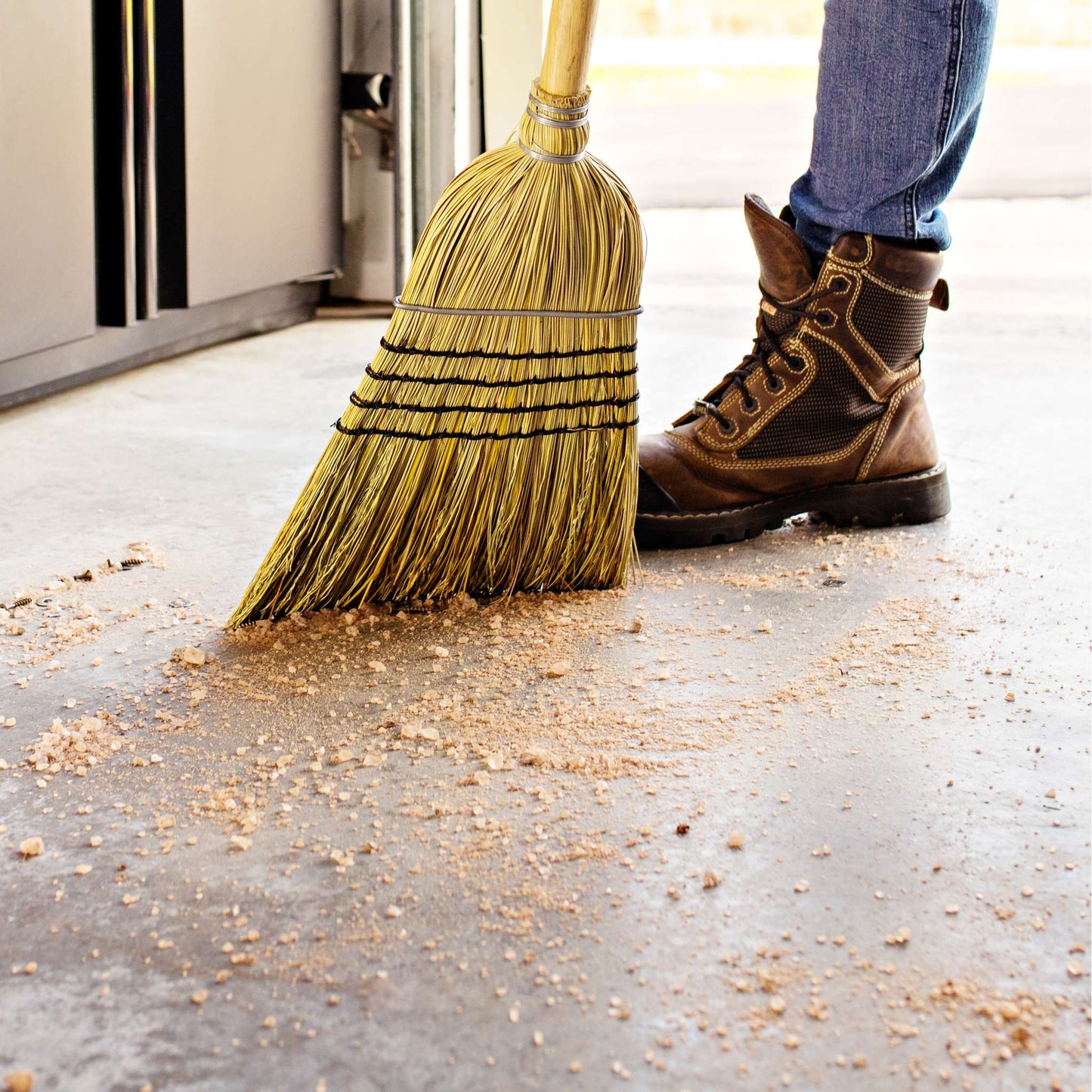 Heavy-duty warehouse corn broom, 4-sew and wire band