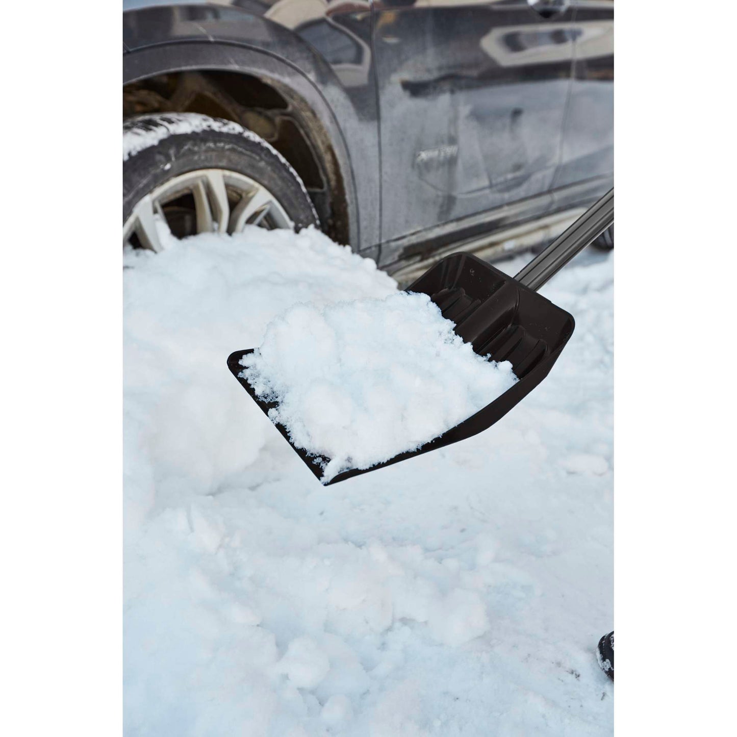 9" car shovel