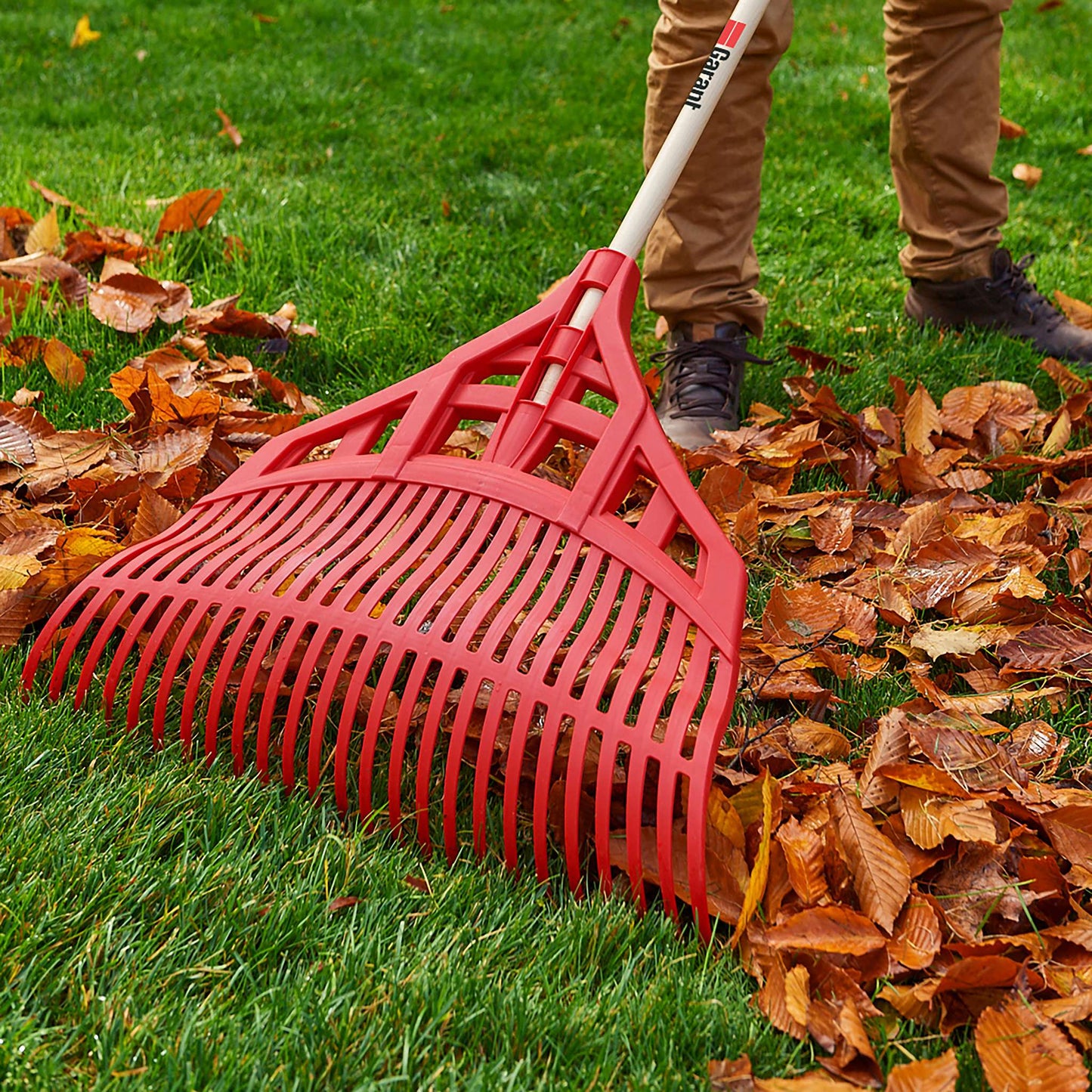Poly leaf rake