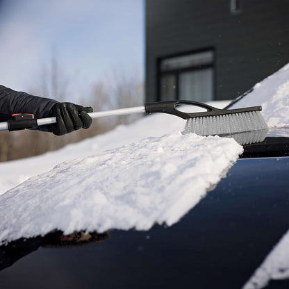 Balai à neige télescopique 46 po avec poignée en mousse