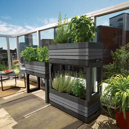 Modular Garden Set with 2 Planters and 2 Legs