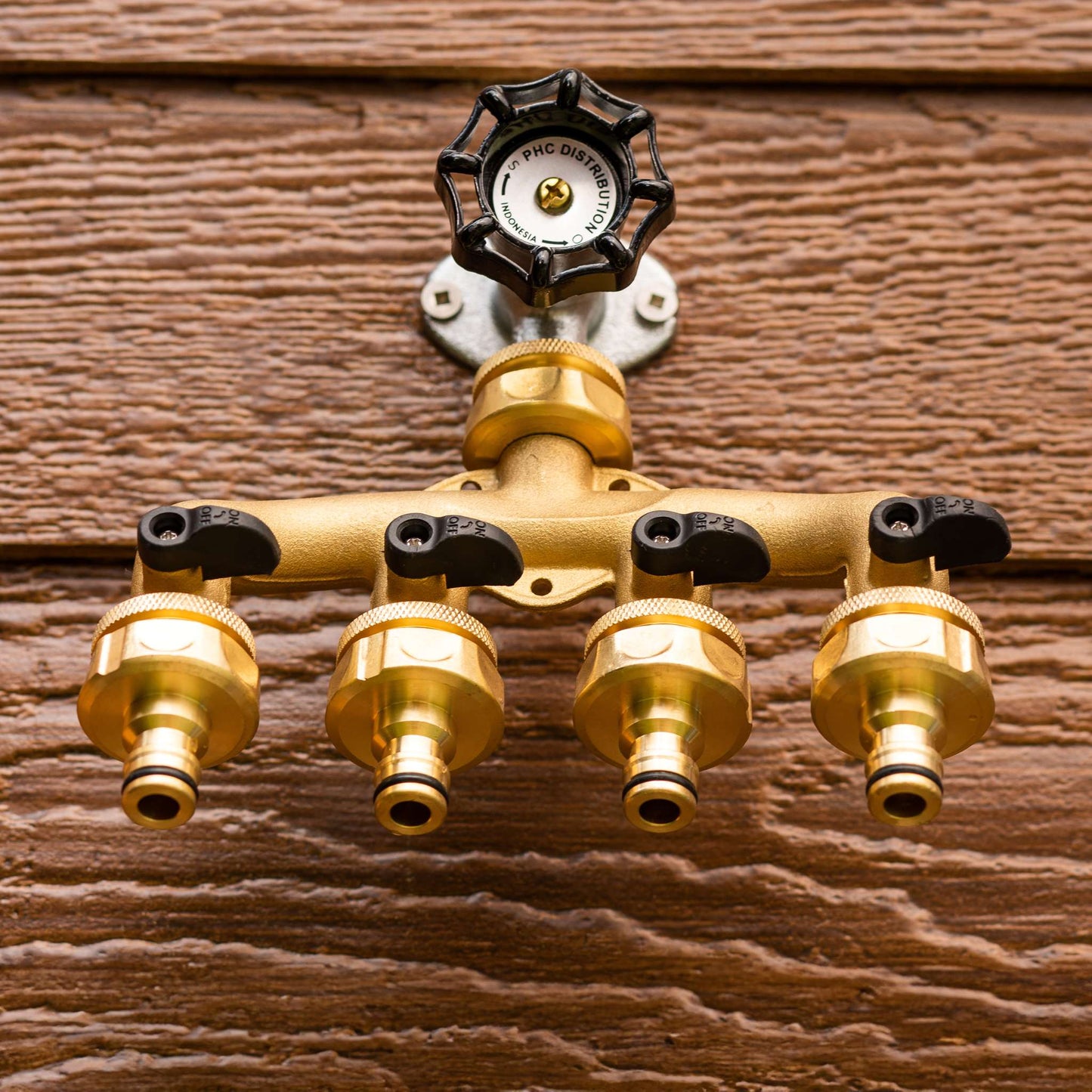 Four-way tap connector