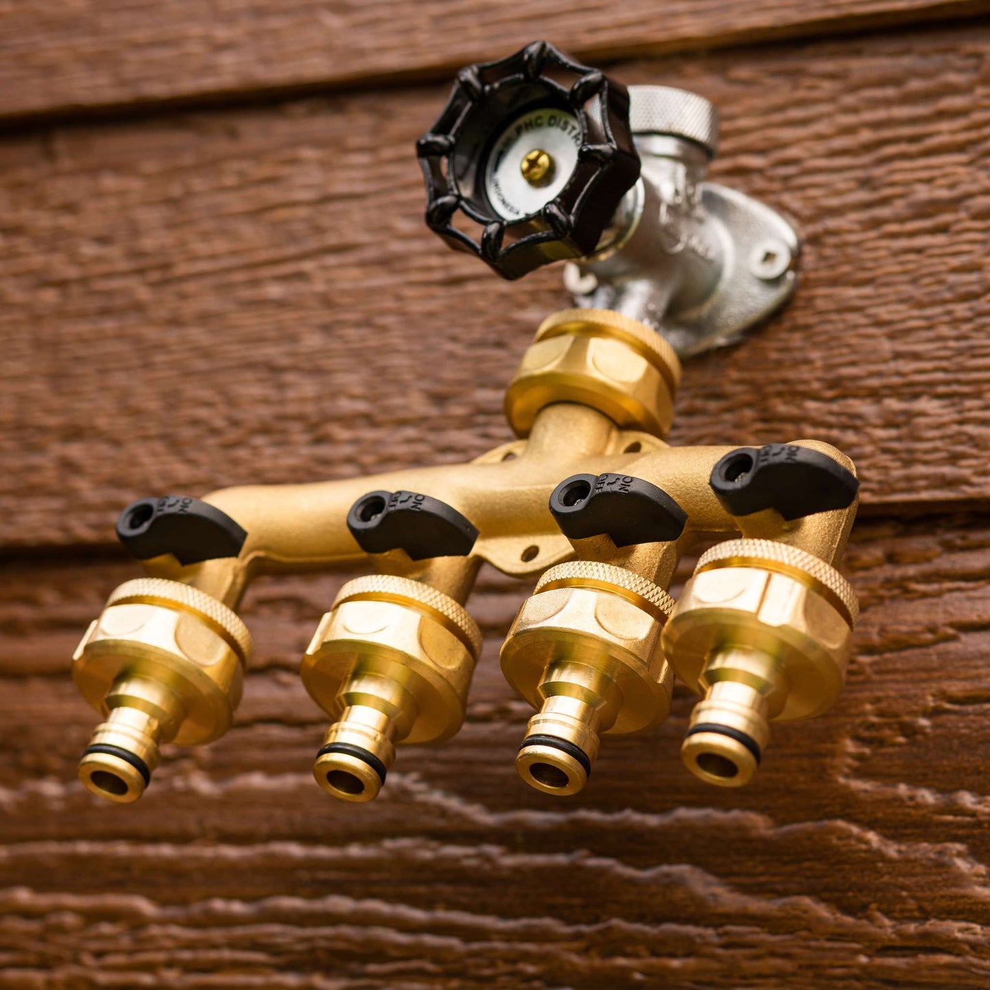 Four-way tap connector