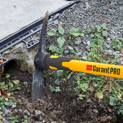 2.5 lbs garden pick,  fiberglass handle