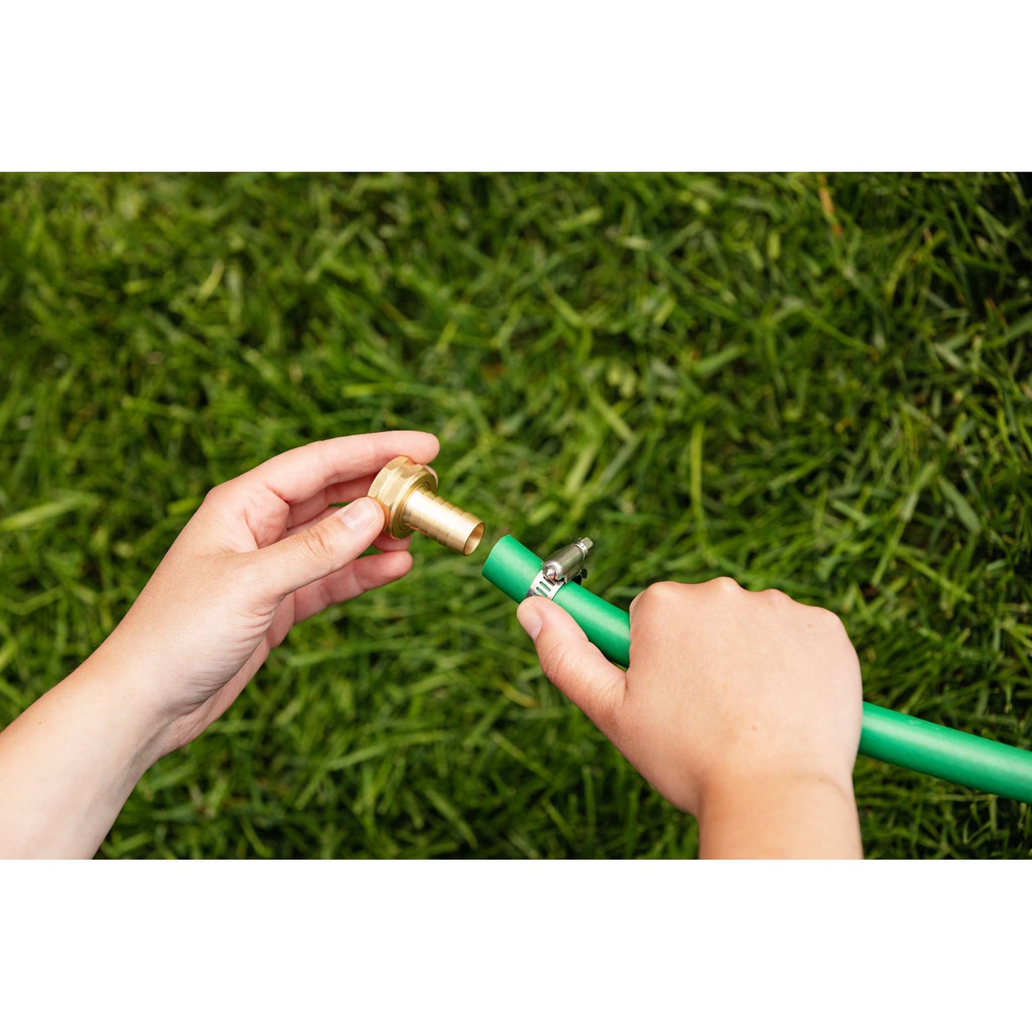 Raccord de réparation femelle en laiton