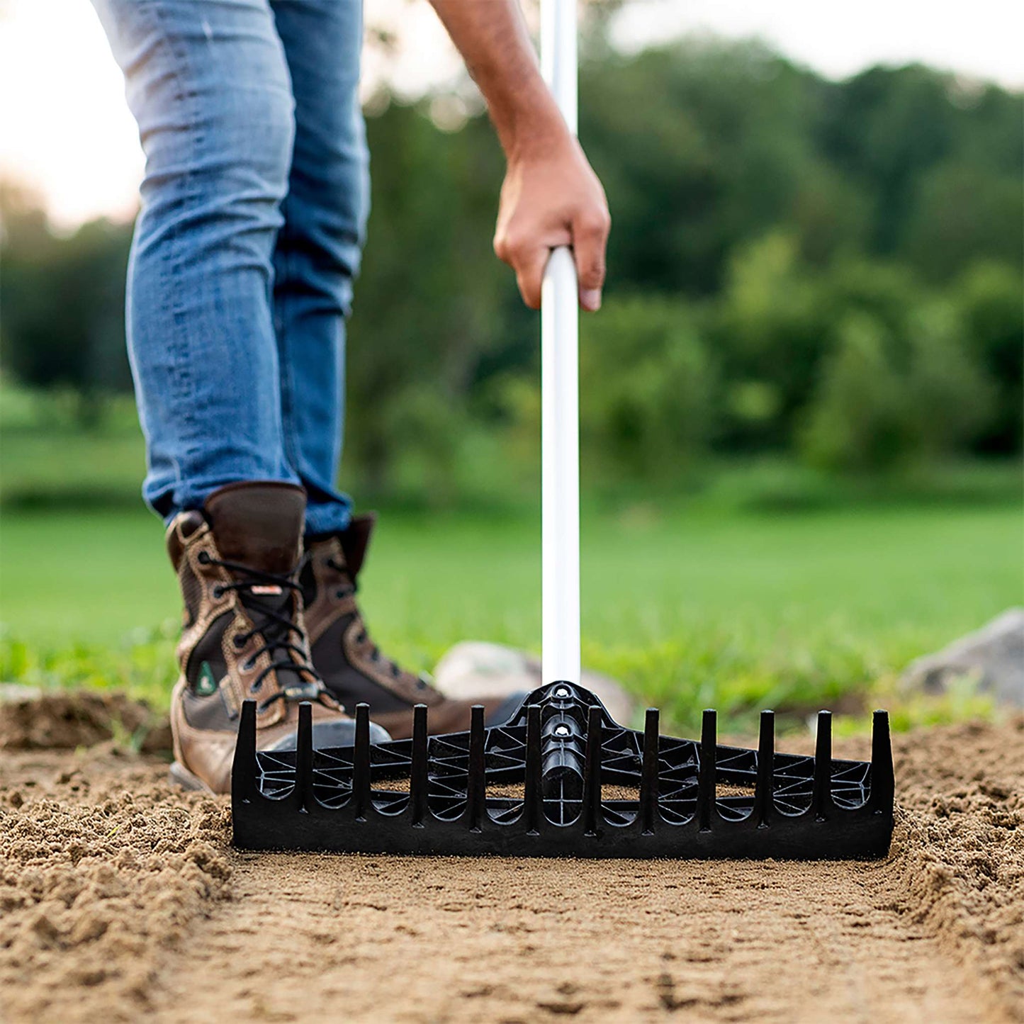 Râteau à niveler ultraléger, manche aluminium