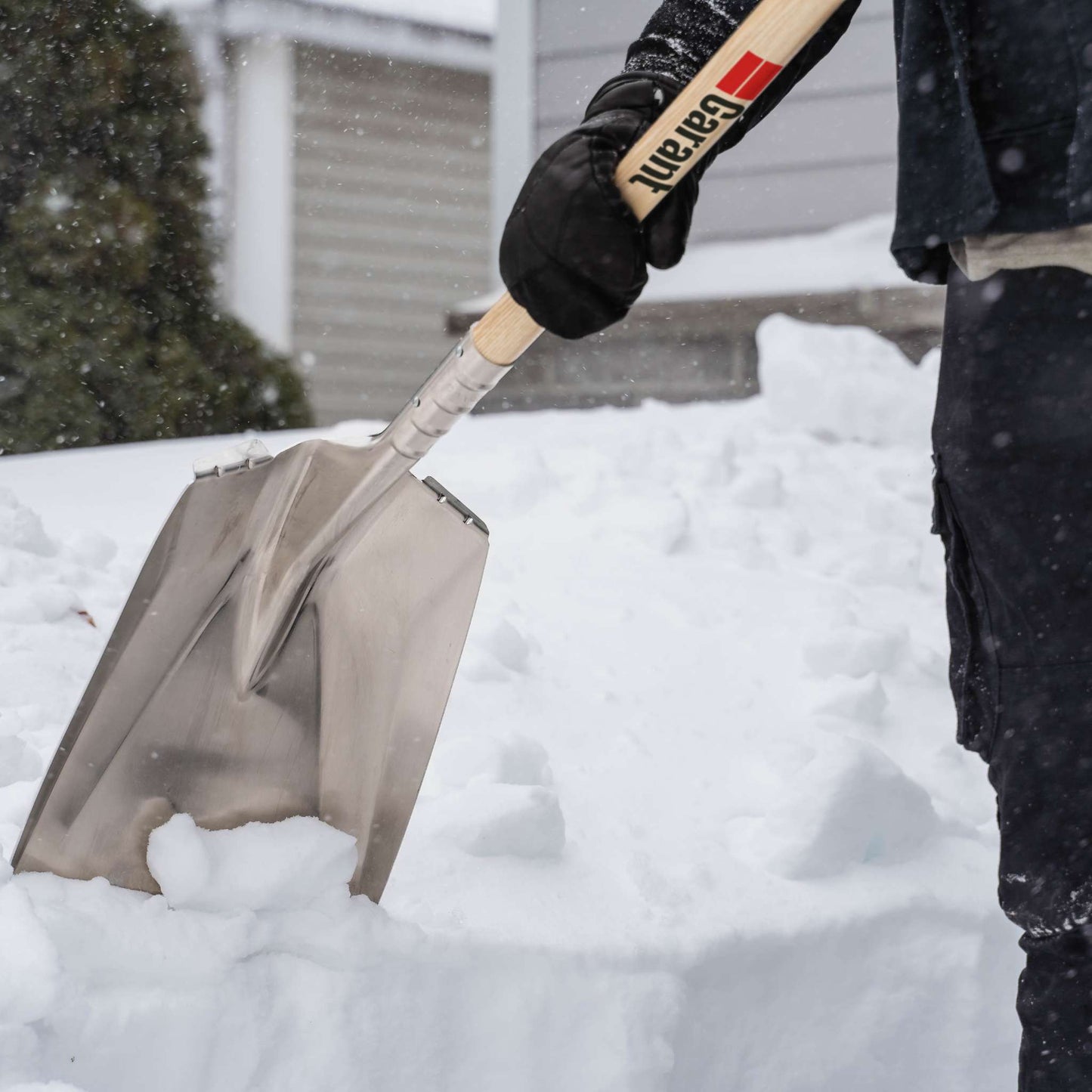 Pelle à neige 11.7 po