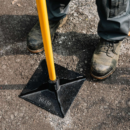 Compacteur de sol avec poignées ergonomiques