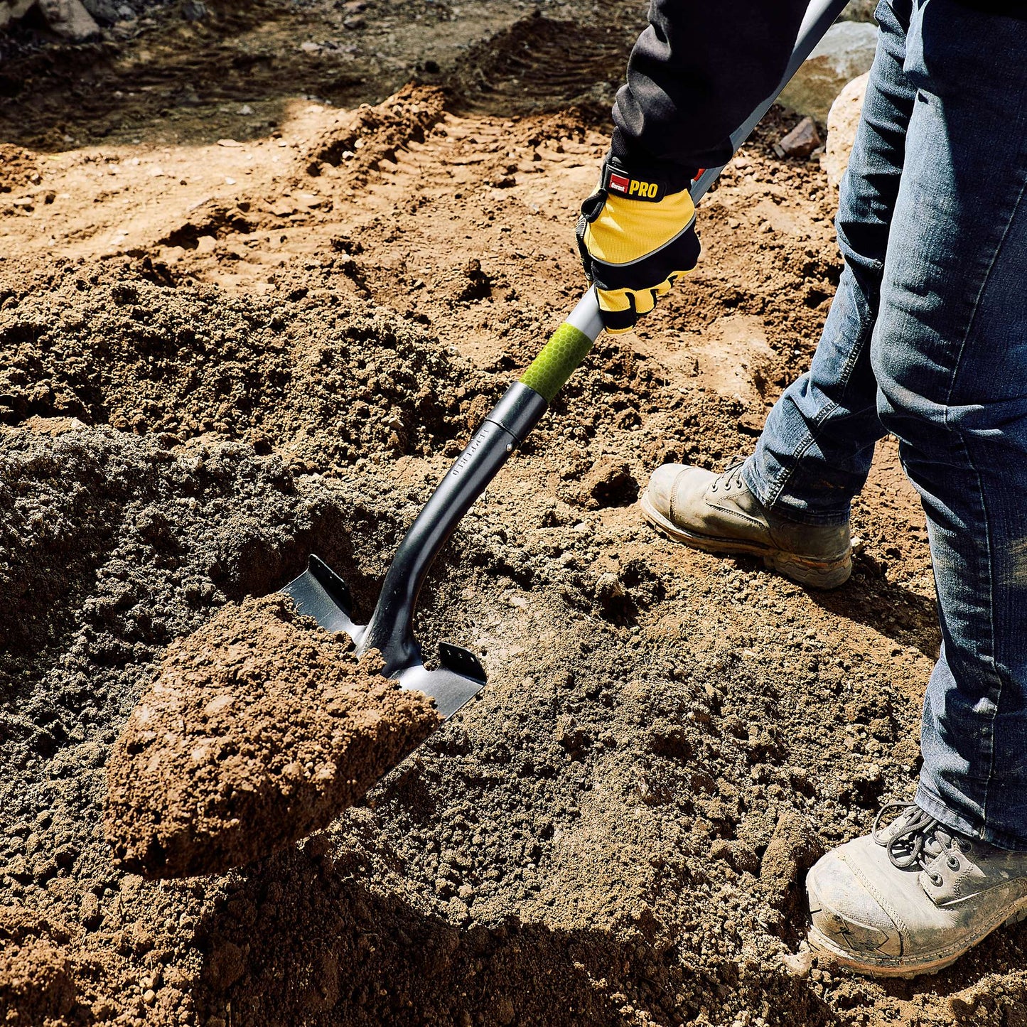 Pelle ronde à manche long