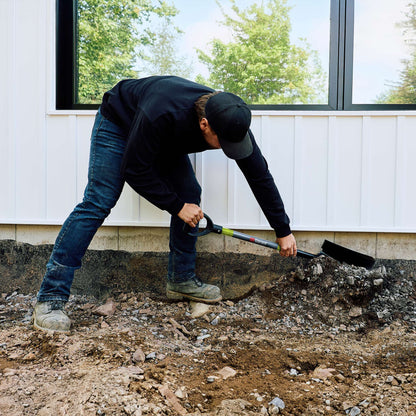 Pelle carrée avec poignée en D