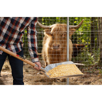 Pelle à grains avec lame en aluminium