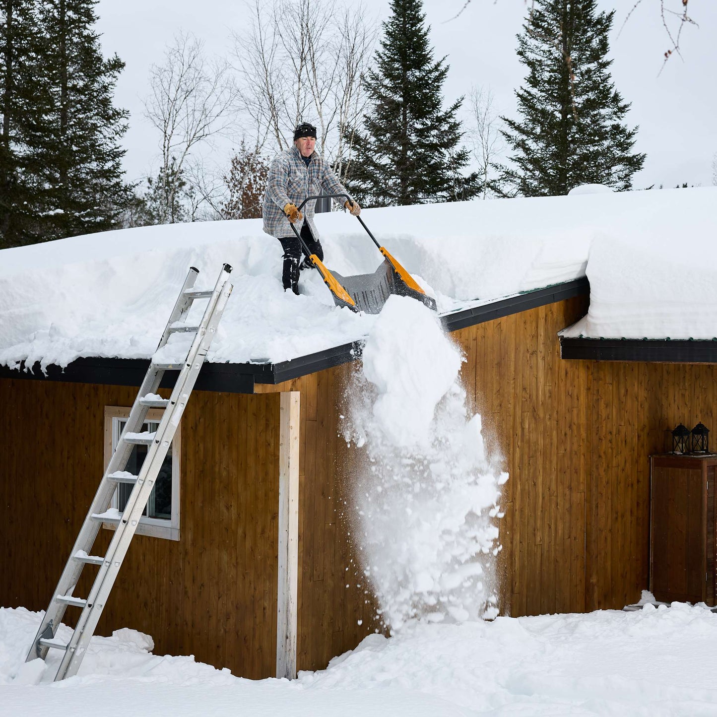 90L Sleigh Shovel with Side Panels