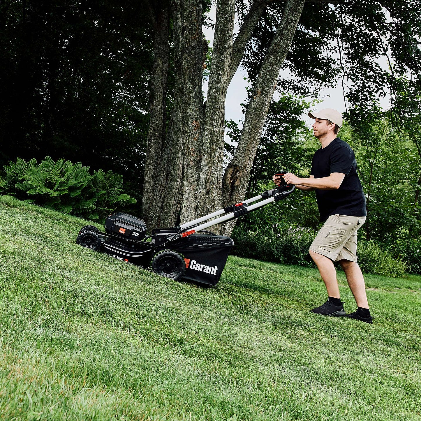 Tondeuse à gazon électrique sans fil de 21 po autopropulsée