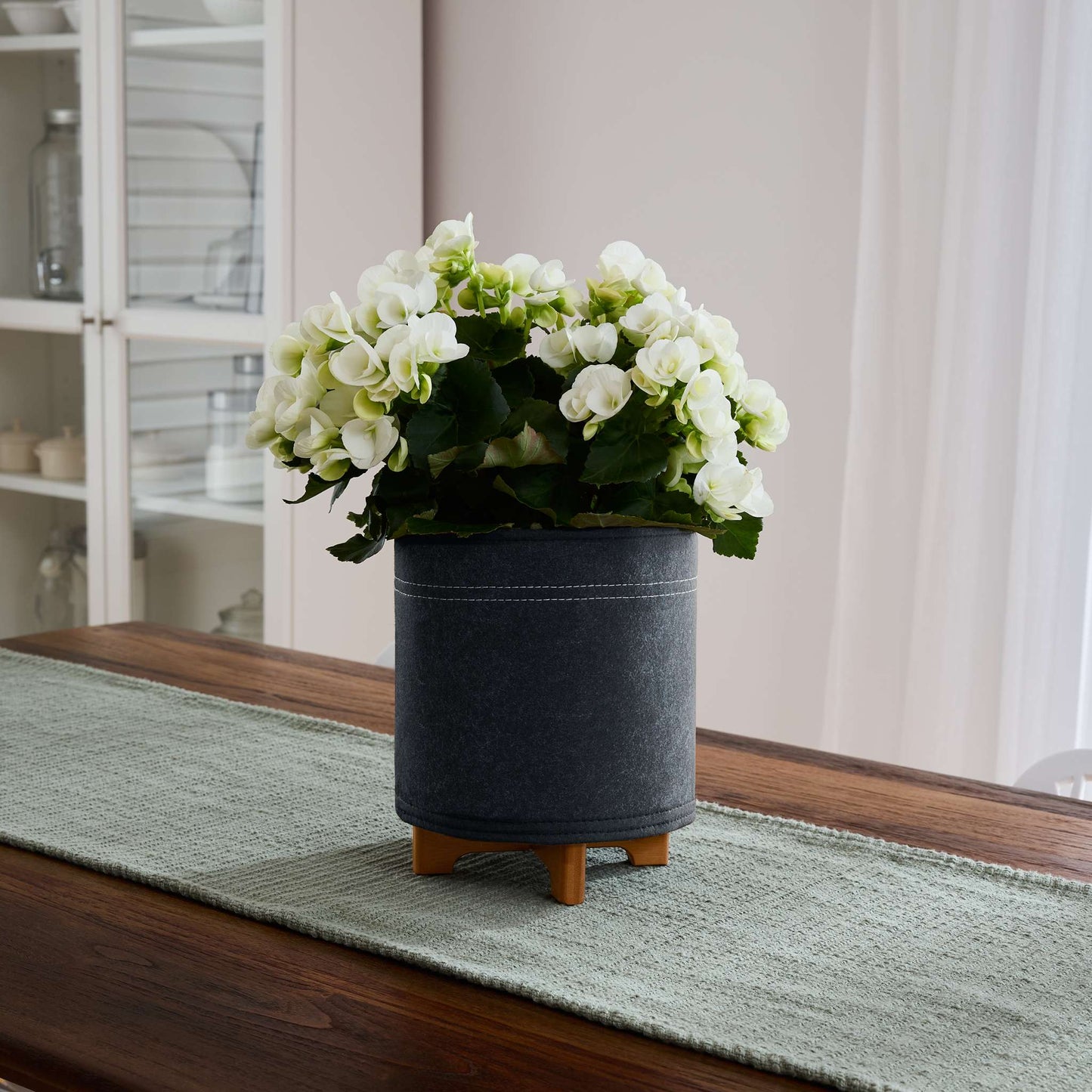 Jardinière Hygge feutre 8 po avec système auto-arrosant