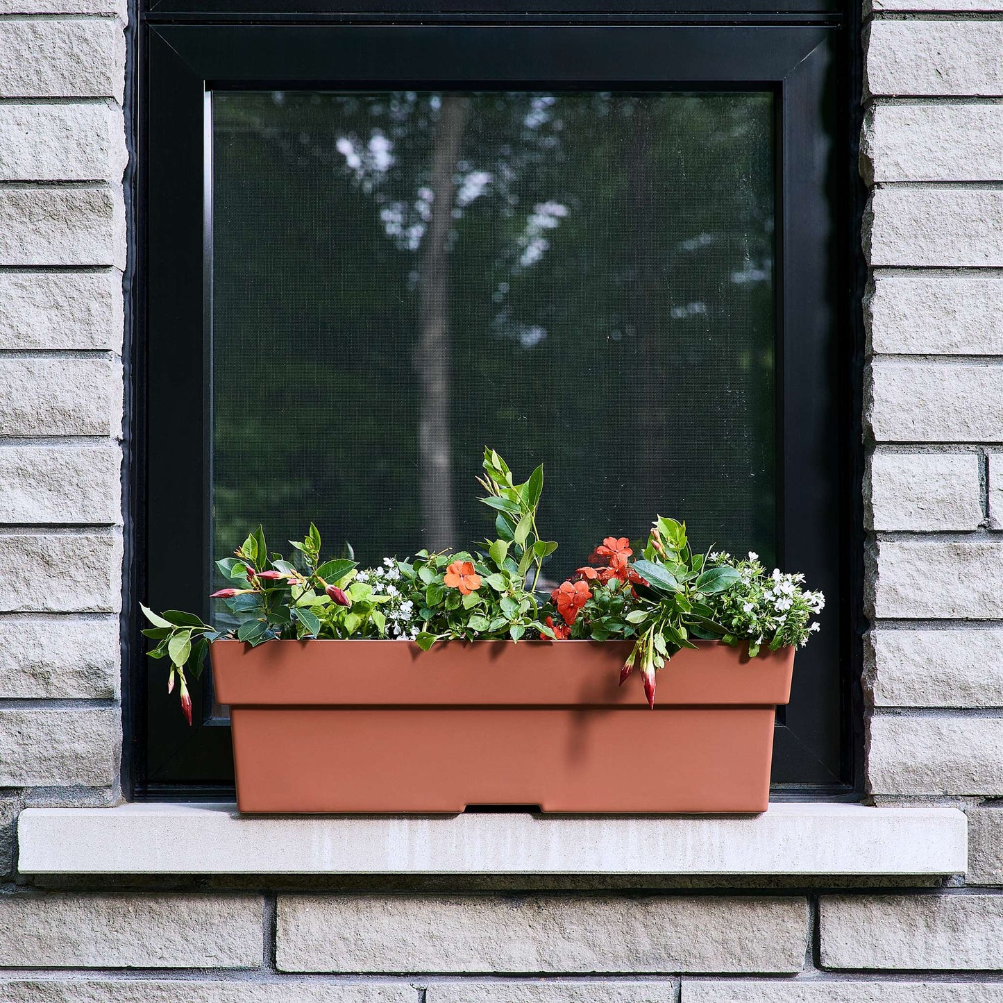 Jardinière rectangulaire Selv 24 po avec système auto-arrosant