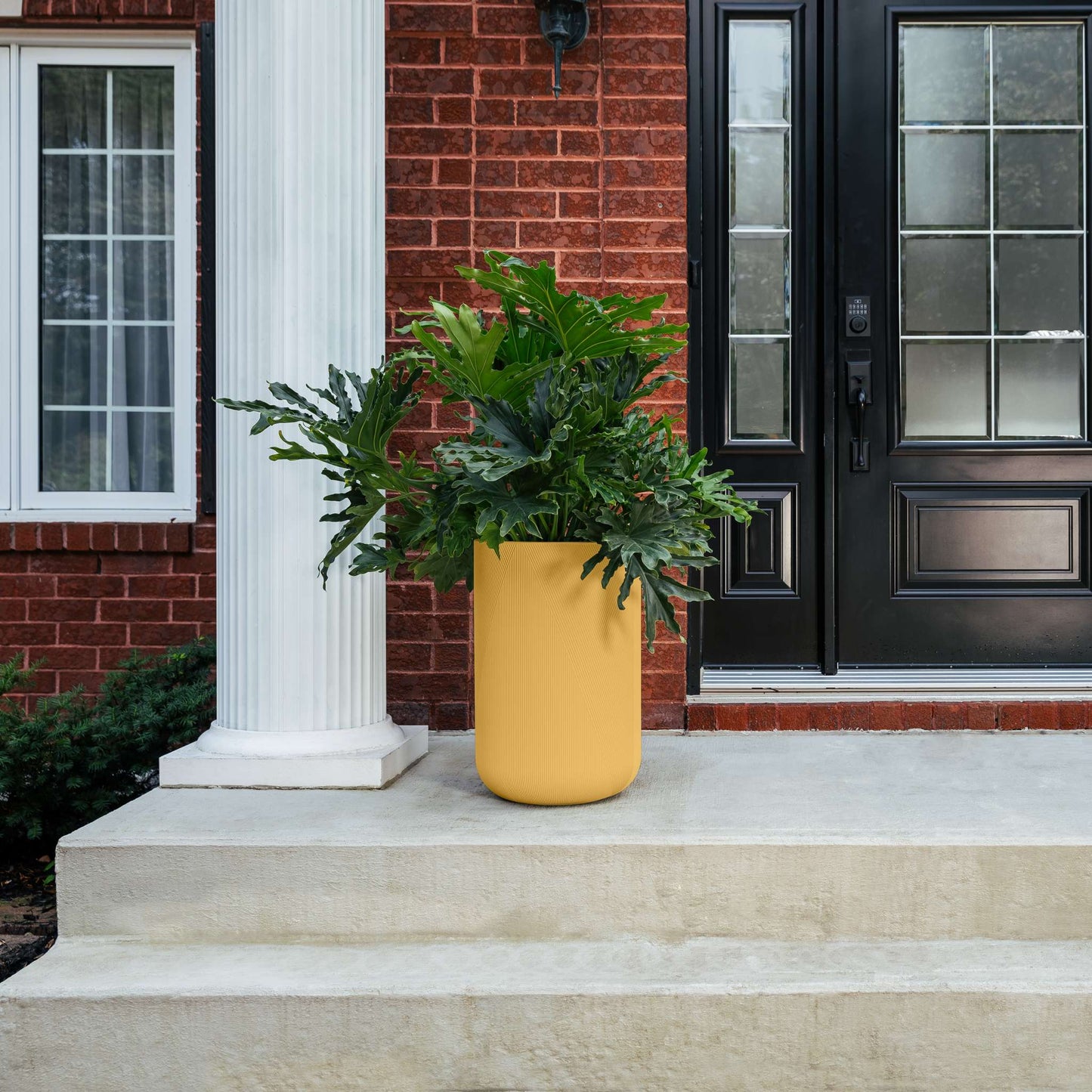 Grande jardinière Gavin 14 po avec lignes géométriques